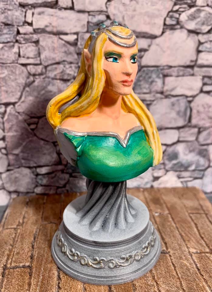 3d printed and painted bust of Galathiel the Queen.